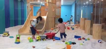 【親子飯店】新竹國賓大飯店：Hape木樂地沙坑、游泳池、三溫暖