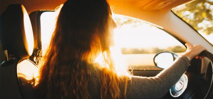道路駕駛很可怕？有駕照學開車上路，女生練車心得方法分享
